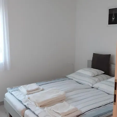 Eszter Διαμέρισμα Ντέμπρετσεν